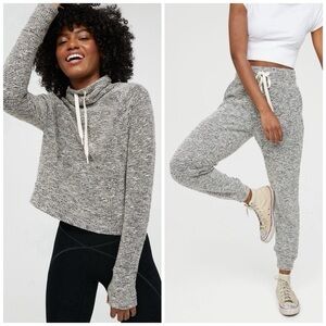 Aerie Snow Day Matching Set